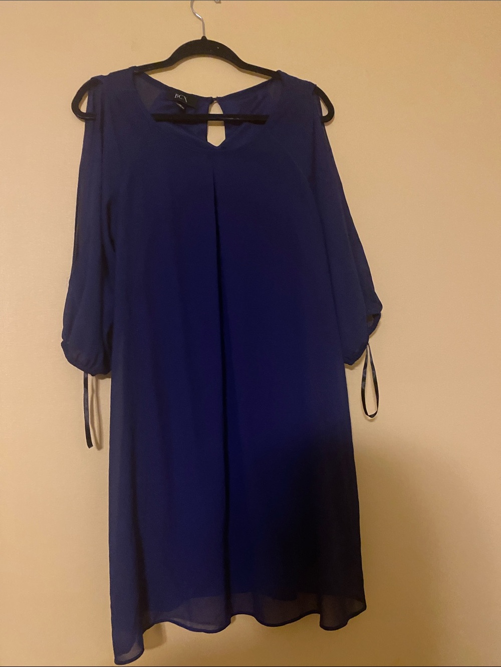 BCX Navy Cold-Shoulder Long Sleeve Shift Dress